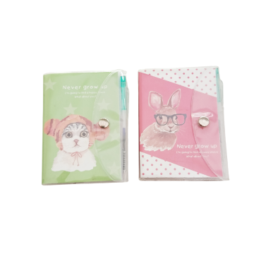 Mini Caderno Capa com Fechamento + Mini Caneta 